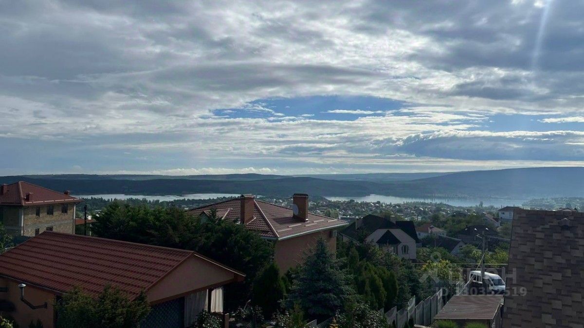 3-этажный дом, 428 м²